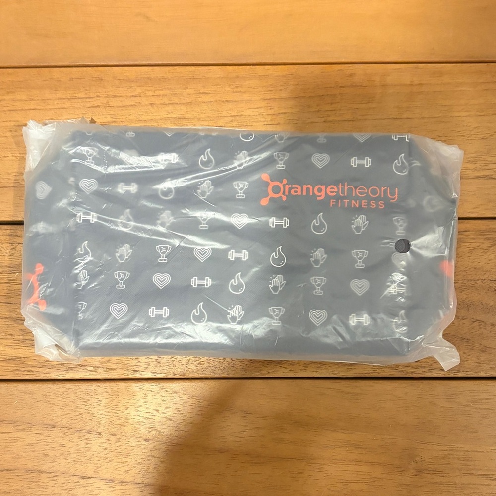 Orangetheory Toiletry Bag - Picture 2 of 2